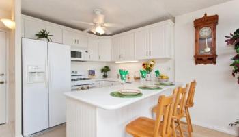 Atkinson Plaza condo #1602, Honolulu, Hawaii - photo 4 of 12