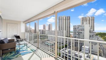 Atkinson Plaza condo # 1702, Honolulu, Hawaii - photo 5 of 18