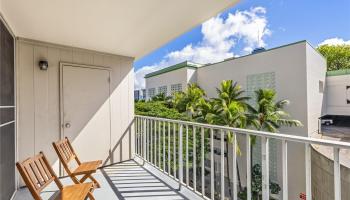 Atkinson Plaza condo # 709, Honolulu, Hawaii - photo 5 of 24