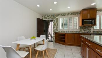 486 Kawaihae Street townhouse # D, Honolulu, Hawaii - photo 5 of 23 486 Kawaihae Street townhouse # D, Honolulu, Hawaii - photo 5 of 23