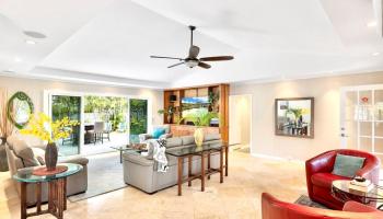 49  Pilipu Place Beachside, Kailua home - photo 3 of 25