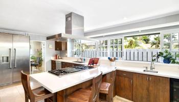 49  Pilipu Place Beachside, Kailua home - photo 6 of 25