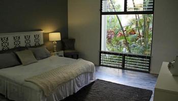 Kahala Beach condo # 109, Honolulu, Hawaii - photo 4 of 8