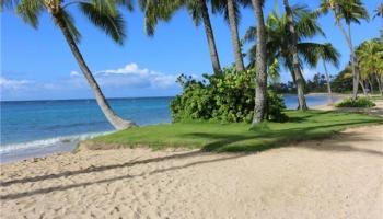 Kahala Beach condo #228, Honolulu, Hawaii - photo 2 of 15 Kahala Beach condo #228, Honolulu, Hawaii - photo 2 of 15