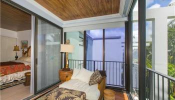 Kahala Beach condo #449, Honolulu, Hawaii - photo 3 of 25 Kahala Beach condo #449, Honolulu, Hawaii - photo 3 of 25