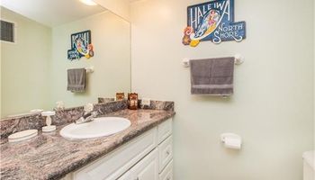 Ala Wai Plaza condo # 133, Honolulu, Hawaii - photo 5 of 24