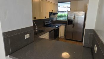 500 University Ave Honolulu - Rental - photo 3 of 24