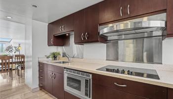 Ala Wai Plaza condo # 904, Honolulu, Hawaii - photo 5 of 25