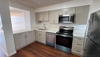 500 University Ave Honolulu - Rental - photo 3 of 13