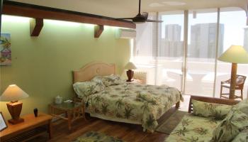 500 University Ave Honolulu - Rental - photo 3 of 25 500 University Ave Honolulu - Rental - photo 3 of 25