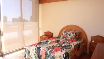 500 University Ave Honolulu - Rental - photo 5 of 25
