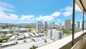 500 University Ave Honolulu - Rental - photo 2 of 24