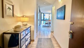 501 Hahaione St Honolulu - Rental - photo 2 of 17