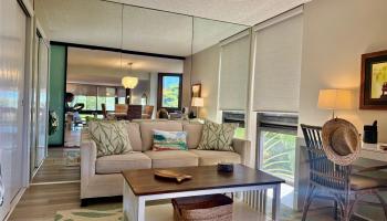 501 Hahaione St Honolulu - Rental - photo 4 of 17