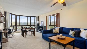 Country Club Plaza condo # 1409, Honolulu, Hawaii - photo 2 of 23 Country Club Plaza condo # 1409, Honolulu, Hawaii - photo 2 of 23