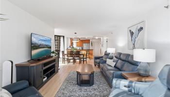 Country Club Plaza condo # 1213, Honolulu, Hawaii - photo 4 of 25