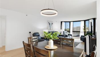 Country Club Plaza condo # 1213, Honolulu, Hawaii - photo 5 of 25