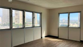 509 University Ave Honolulu - Rental - photo 1 of 8