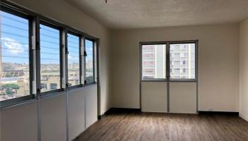 509 University Ave Honolulu - Rental - photo 2 of 8