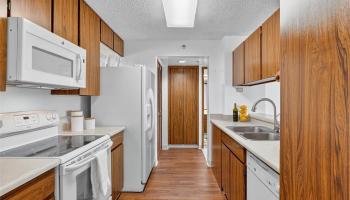 Country Club Plaza condo # 1202, Honolulu, Hawaii - photo 2 of 23