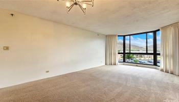 Country Club Plaza condo # 405, Honolulu, Hawaii - photo 4 of 25