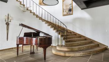 51  Kepola Place Dowsett, Honolulu home - photo 5 of 25