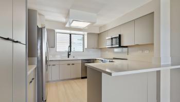 512 Iolani Ave Honolulu - Rental - photo 2 of 21
