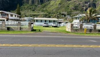 51-452  Kamehameha Hwy Kaaawa, Kaneohe home - photo 2 of 21