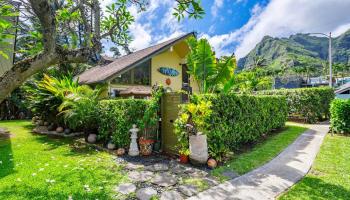 51-529  Kamehameha Hwy Kaaawa,  home - photo 1 of 25