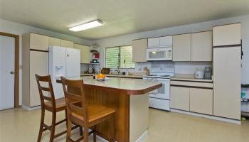 51-618-C  Kamehameha Hwy Kaaawa, Kaneohe home - photo 6 of 14