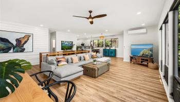 5197  Poola Street Waialae Iki, Diamond Head home - photo 6 of 25