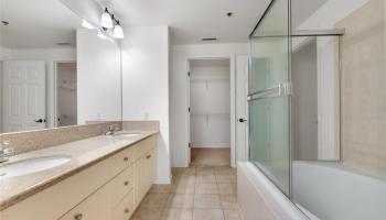 Colony at the Peninsula condo # 7104, Honolulu, Hawaii - photo 6 of 21