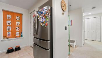 Colony at the Peninsula condo # 7216, Honolulu, Hawaii - photo 6 of 25