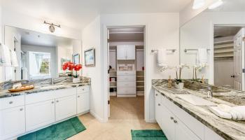 Colony at the Peninsula condo # 7217, Honolulu, Hawaii - photo 6 of 16