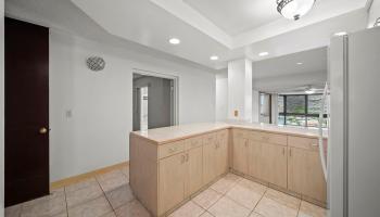 Mauna Luan condo # 12J, Honolulu, Hawaii - photo 4 of 23