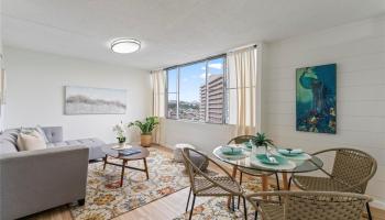 Fairway Gardens condo # 1201, Honolulu, Hawaii - photo 3 of 17