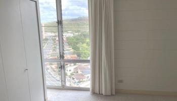 Fairway Gardens condo # 1409, Honolulu, Hawaii - photo 4 of 13