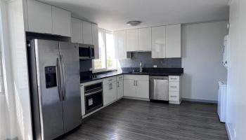 Fairway Gardens condo # 901, Honolulu, Hawaii - photo 1 of 23