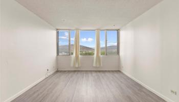 Fairway Gardens condo # 907, Honolulu, Hawaii - photo 3 of 18