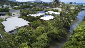 5267 Papai St Aina Haina Area, Diamond Head home - photo 2 of 25 5267 Papai St Aina Haina Area, Diamond Head home - photo 2 of 25
