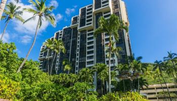 Mauna Luan condo # 2/9E, Honolulu, Hawaii - photo 1 of 25
