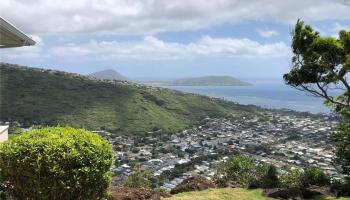 5321 Kahalakua St Honolulu - Rental - photo 1 of 24