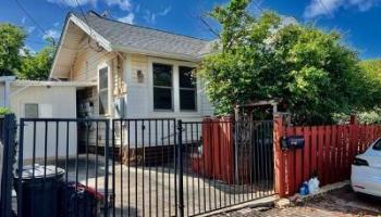 533 Malie Place Kaimuki, Diamond Head home - photo 1 of 17 533 Malie Place Kaimuki, Diamond Head home - photo 1 of 17