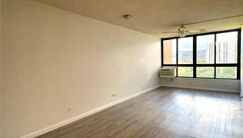 Plaza Landmark condo # 1008, Honolulu, Hawaii - photo 2 of 17