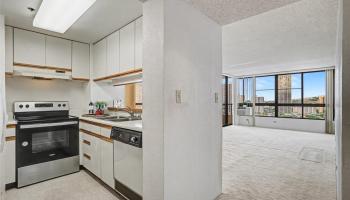 Plaza Landmark condo # 1202, Honolulu, Hawaii - photo 6 of 25