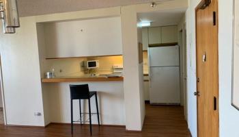 Plaza Landmark condo # 2103, Honolulu, Hawaii - photo 5 of 11