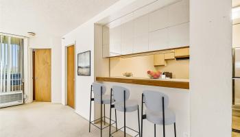 Plaza Landmark condo # 703, Honolulu, Hawaii - photo 5 of 19