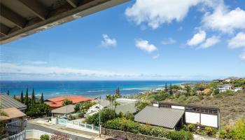 5333 Puahia Place Waialae Iki, Diamond Head home - photo 4 of 23 5333 Puahia Place Waialae Iki, Diamond Head home - photo 4 of 23