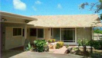 5375 Manauwea St Aina Haina Area, Diamond Head home - photo 3 of 4 5375 Manauwea St Aina Haina Area, Diamond Head home - photo 3 of 4
