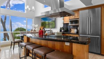 53-853  Kamehameha Hwy Hauula, Kaneohe home - photo 4 of 25